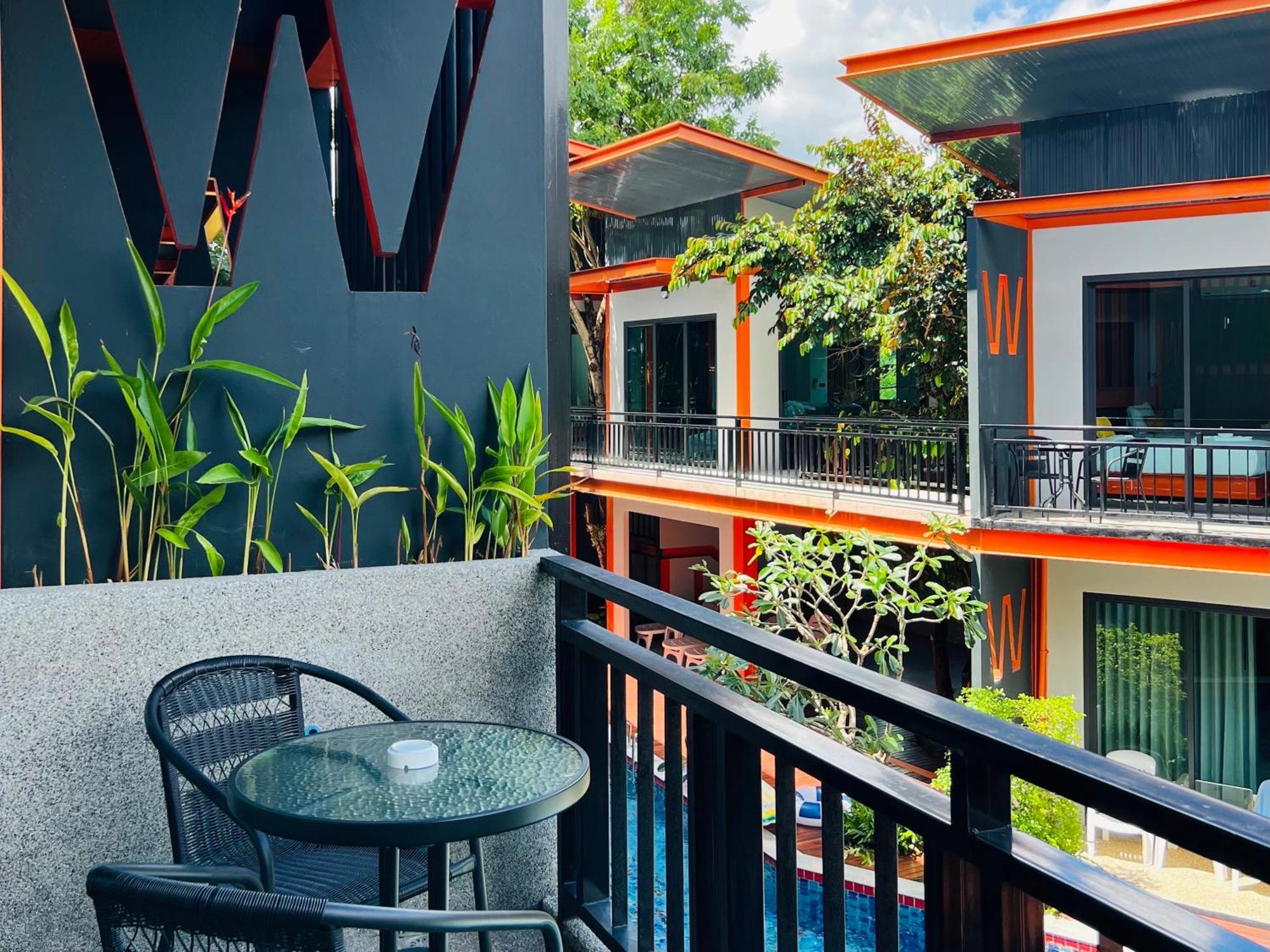 Wow Phuket Hotel Екстериор снимка